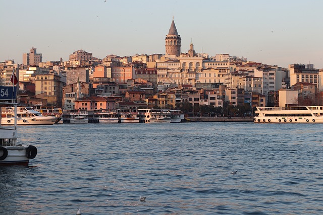 Galata Kulesi Asansörlü Mü? Galata Kulesi Asansörlü Mü?