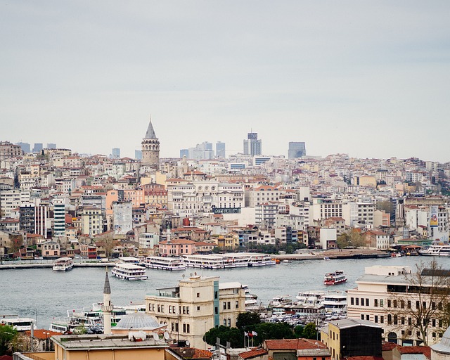 İstanbul Sirkecide Ne Yenir? İstanbul Sirkecide Ne Yenir?