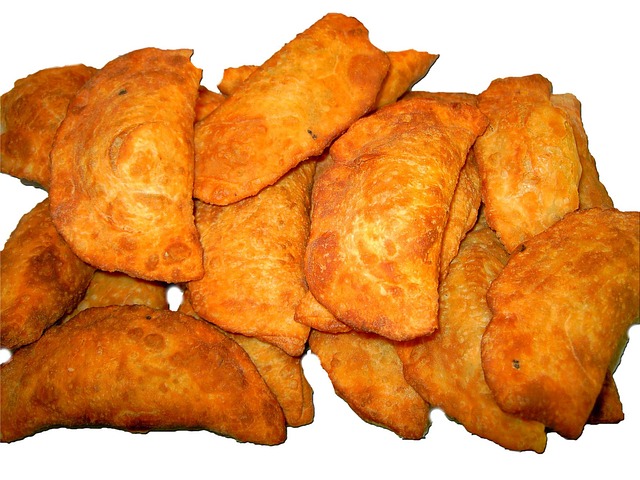 Patatesli Bulgur Köftenin Yanına Ne Gider? Patatesli Bulgur Köftenin Yanına Ne Gider?